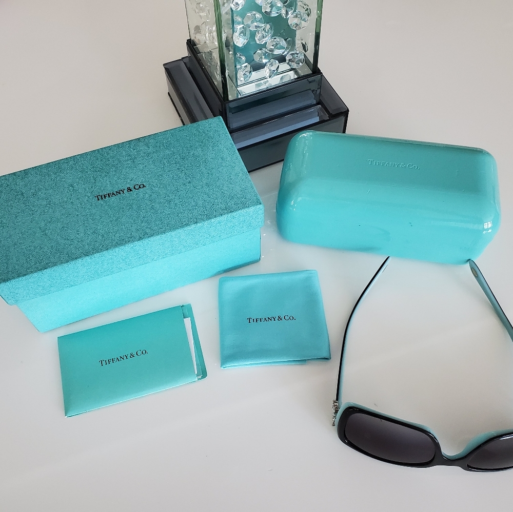 Tiffany's sun glasses